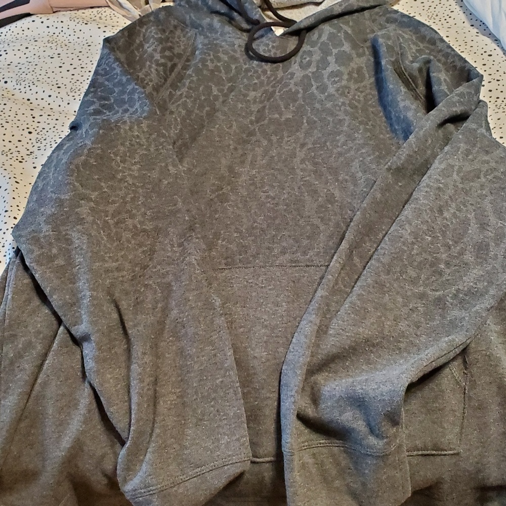 Grey leopard ombre sweatshirt